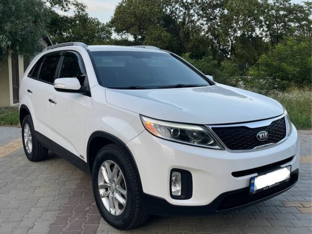 Белый Киа Соренто, объемом двигателя 2.4 л и пробегом 220 тыс. км за 13900 $, фото 16 на Automoto.ua