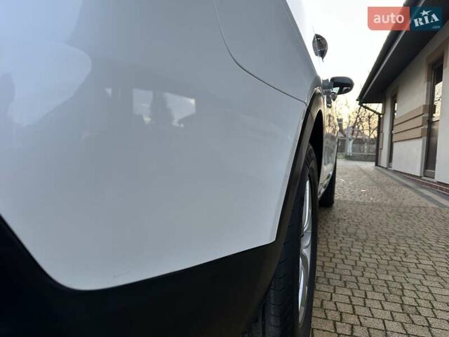 Белый Киа Соренто, объемом двигателя 2.2 л и пробегом 225 тыс. км за 19191 $, фото 77 на Automoto.ua