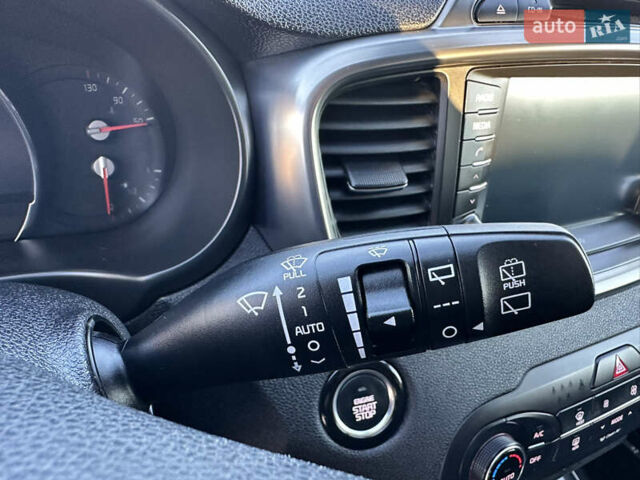 Белый Киа Соренто, объемом двигателя 2.2 л и пробегом 198 тыс. км за 21999 $, фото 40 на Automoto.ua