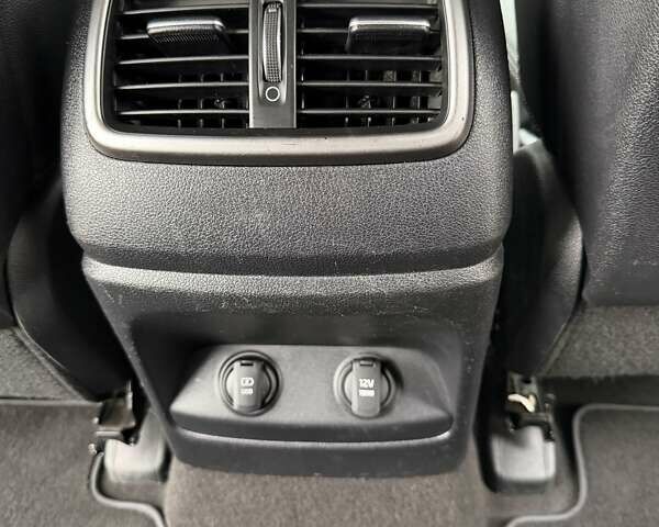 Білий Кіа Соренто, об'ємом двигуна 2.2 л та пробігом 145 тис. км за 22500 $, фото 14 на Automoto.ua