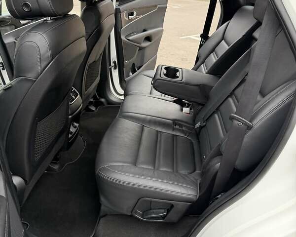 Білий Кіа Соренто, об'ємом двигуна 2.2 л та пробігом 145 тис. км за 22500 $, фото 21 на Automoto.ua