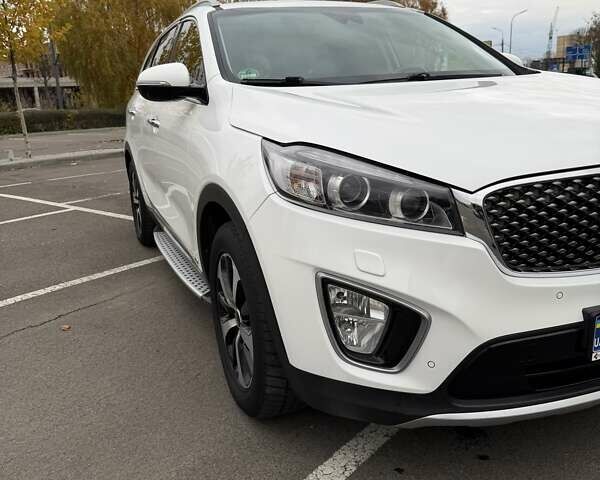 Білий Кіа Соренто, об'ємом двигуна 2.2 л та пробігом 145 тис. км за 22500 $, фото 3 на Automoto.ua