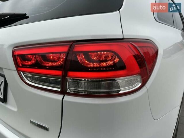 Белый Киа Соренто, объемом двигателя 2 л и пробегом 220 тыс. км за 18700 $, фото 9 на Automoto.ua