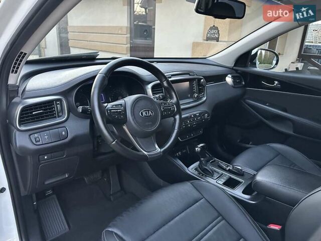 Белый Киа Соренто, объемом двигателя 2.2 л и пробегом 225 тыс. км за 19191 $, фото 102 на Automoto.ua