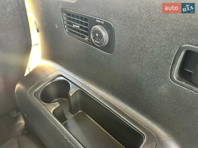 Белый Киа Соренто, объемом двигателя 2.2 л и пробегом 198 тыс. км за 21999 $, фото 76 на Automoto.ua