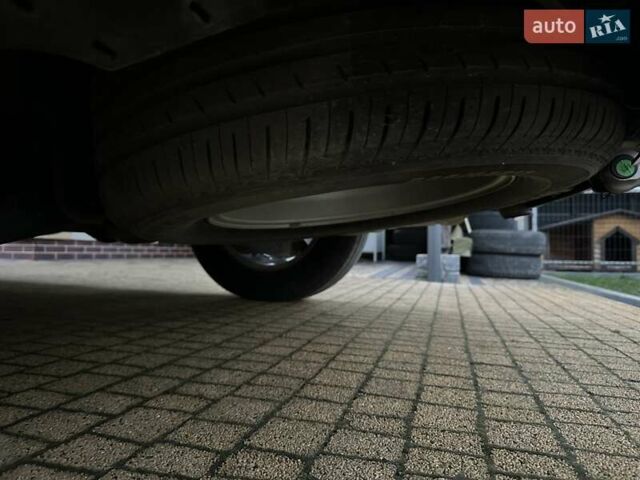 Белый Киа Соренто, объемом двигателя 2.2 л и пробегом 225 тыс. км за 19191 $, фото 186 на Automoto.ua