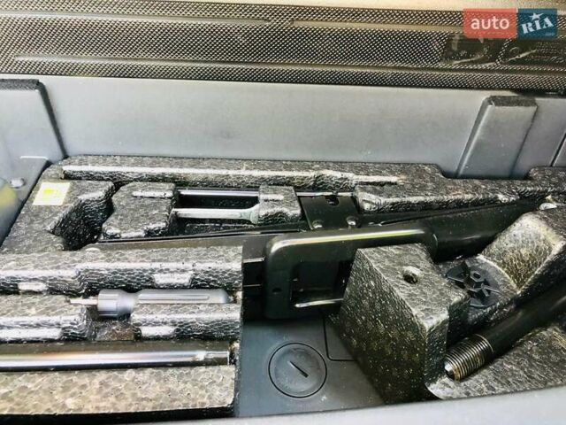 Білий Кіа Соренто, об'ємом двигуна 2.2 л та пробігом 107 тис. км за 22700 $, фото 85 на Automoto.ua