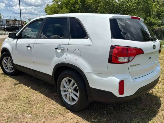 Белый Киа Соренто, объемом двигателя 2.4 л и пробегом 70 тыс. км за 3500 $, фото 5 на Automoto.ua