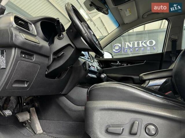 Білий Кіа Соренто, об'ємом двигуна 2 л та пробігом 239 тис. км за 12500 $, фото 25 на Automoto.ua