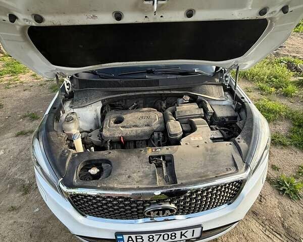Белый Киа Соренто, объемом двигателя 2.4 л и пробегом 186 тыс. км за 14700 $, фото 15 на Automoto.ua