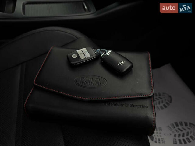 Білий Кіа Соренто, об'ємом двигуна 2.2 л та пробігом 135 тис. км за 24000 $, фото 70 на Automoto.ua