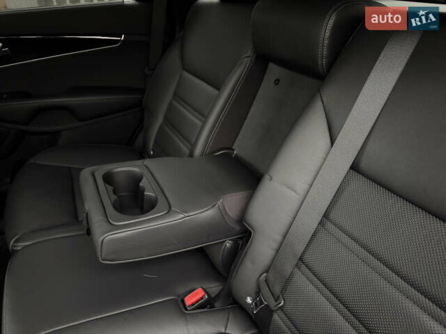 Білий Кіа Соренто, об'ємом двигуна 2.2 л та пробігом 135 тис. км за 24000 $, фото 53 на Automoto.ua