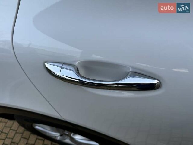 Белый Киа Соренто, объемом двигателя 2.2 л и пробегом 225 тыс. км за 19191 $, фото 87 на Automoto.ua