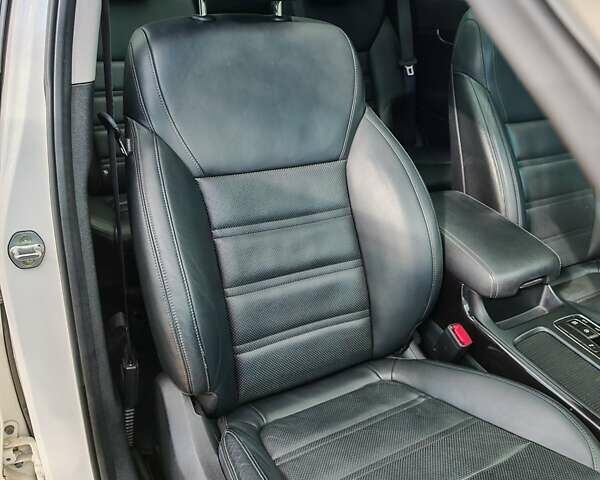 Киа Соренто 2015 в Могилев-Подольском на Automoto.ua Белый Киа Соренто, объемом двигателя 2.2 л и пробегом 214 тыс. км за 19300 $, фото 34 на Automoto.ua