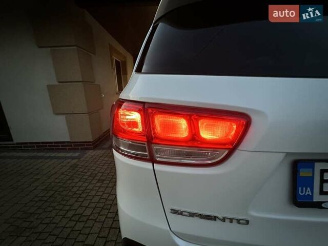 Белый Киа Соренто, объемом двигателя 2.2 л и пробегом 225 тыс. км за 19191 $, фото 202 на Automoto.ua