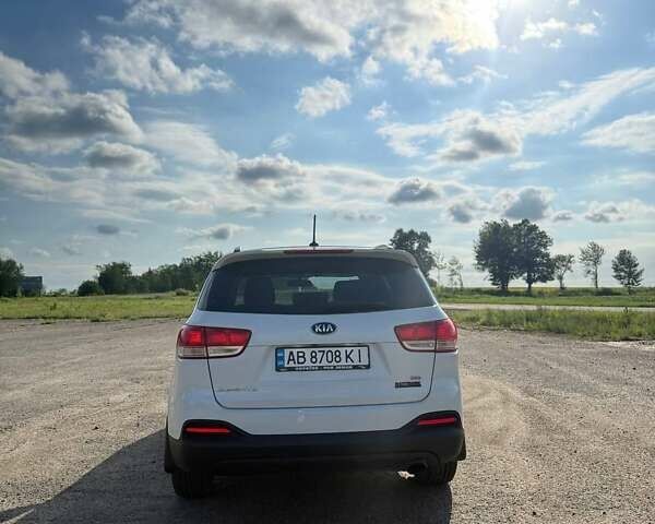 Белый Киа Соренто, объемом двигателя 2.4 л и пробегом 186 тыс. км за 14700 $, фото 2 на Automoto.ua