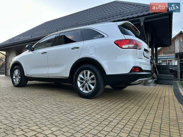 Белый Киа Соренто, объемом двигателя 2.2 л и пробегом 225 тыс. км за 19191 $, фото 21 на Automoto.ua