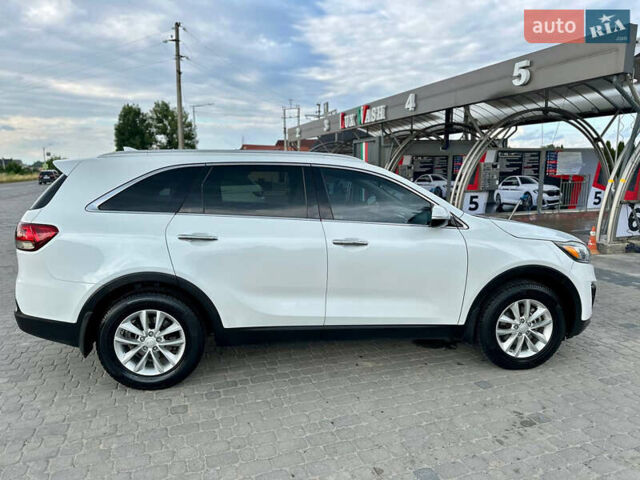 Белый Киа Соренто, объемом двигателя 2.4 л и пробегом 168 тыс. км за 12700 $, фото 1 на Automoto.ua