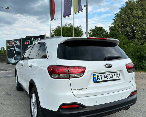 Белый Киа Соренто, объемом двигателя 2.4 л и пробегом 168 тыс. км за 12700 $, фото 17 на Automoto.ua