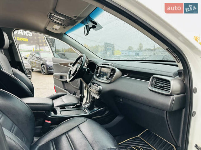 Киа Соренто 2015 в Харькове на Automoto.ua Белый Киа Соренто, объемом двигателя 2 л и пробегом 291 тыс. км за 17900 $, фото 21 на Automoto.ua