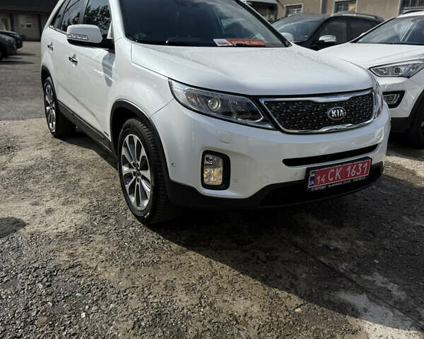 Киа Соренто 2015 в Ивано-Франковске на Automoto.ua Белый Киа Соренто, объемом двигателя 2.2 л и пробегом 169 тыс. км за 19499 $, фото 10 на Automoto.ua