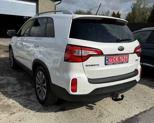 Киа Соренто 2015 в Ивано-Франковске на Automoto.ua Белый Киа Соренто, объемом двигателя 2.2 л и пробегом 169 тыс. км за 19499 $, фото 6 на Automoto.ua
