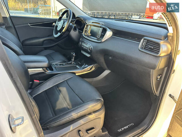 Белый Киа Соренто, объемом двигателя 2.2 л и пробегом 198 тыс. км за 21999 $, фото 56 на Automoto.ua