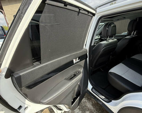 Киа Соренто 2015 в Ивано-Франковске на Automoto.ua Белый Киа Соренто, объемом двигателя 2.2 л и пробегом 169 тыс. км за 19499 $, фото 23 на Automoto.ua