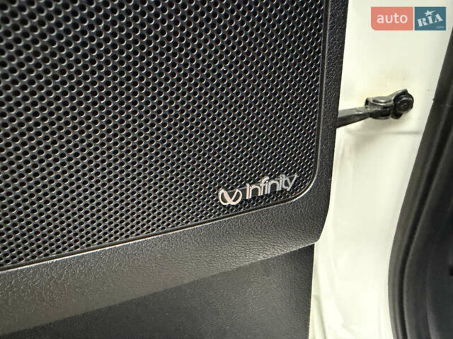 Білий Кіа Соренто, об'ємом двигуна 2.2 л та пробігом 135 тис. км за 24000 $, фото 51 на Automoto.ua