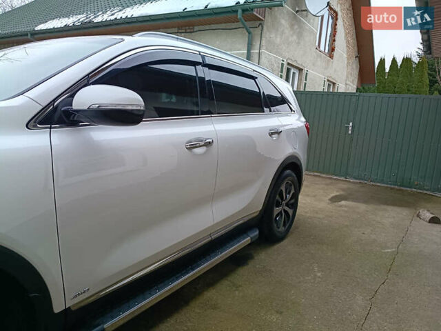 Білий Кіа Соренто, об'ємом двигуна 0 л та пробігом 220 тис. км за 19499 $, фото 22 на Automoto.ua