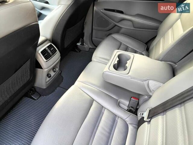 Белый Киа Соренто, объемом двигателя 2 л и пробегом 187 тыс. км за 12990 $, фото 43 на Automoto.ua