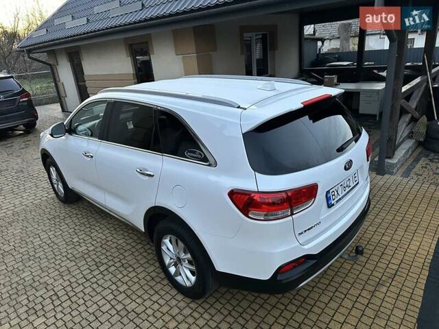 Белый Киа Соренто, объемом двигателя 2.2 л и пробегом 225 тыс. км за 19191 $, фото 187 на Automoto.ua