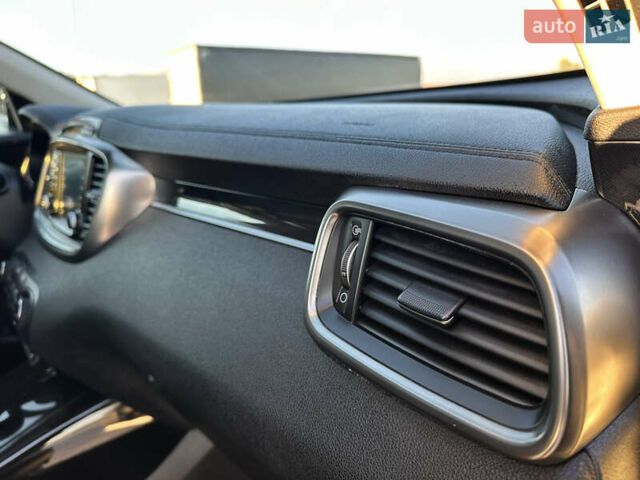 Белый Киа Соренто, объемом двигателя 2.2 л и пробегом 198 тыс. км за 21999 $, фото 58 на Automoto.ua