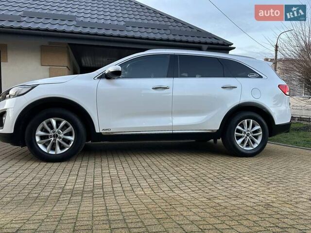 Белый Киа Соренто, объемом двигателя 2.2 л и пробегом 225 тыс. км за 19191 $, фото 1 на Automoto.ua