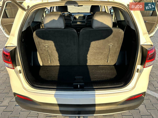 Белый Киа Соренто, объемом двигателя 2.2 л и пробегом 198 тыс. км за 21999 $, фото 72 на Automoto.ua