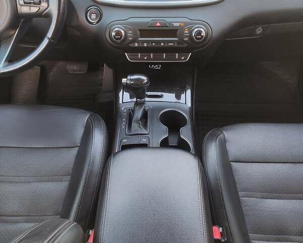 Белый Киа Соренто, объемом двигателя 2 л и пробегом 110 тыс. км за 16800 $, фото 30 на Automoto.ua
