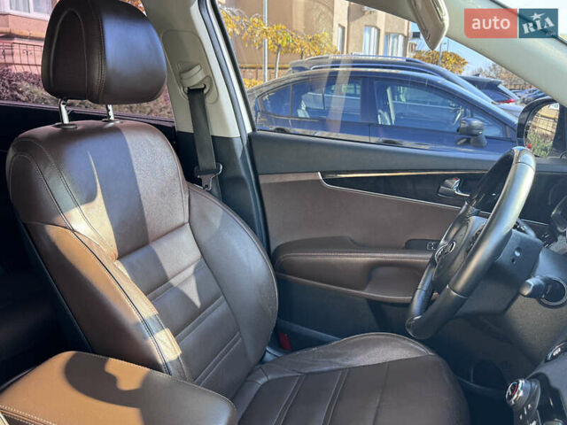 Белый Киа Соренто, объемом двигателя 2.2 л и пробегом 122 тыс. км за 21900 $, фото 11 на Automoto.ua