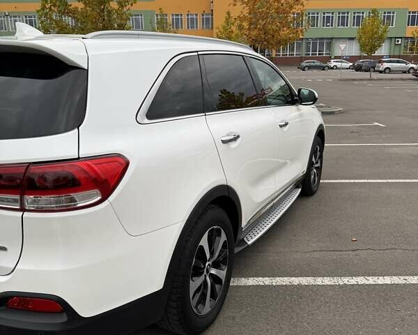 Білий Кіа Соренто, об'ємом двигуна 2.2 л та пробігом 145 тис. км за 22500 $, фото 5 на Automoto.ua