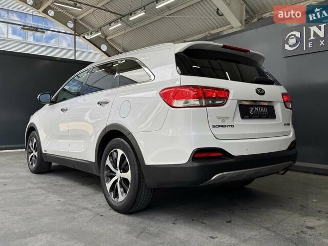 Білий Кіа Соренто, об'ємом двигуна 2 л та пробігом 239 тис. км за 12500 $, фото 10 на Automoto.ua