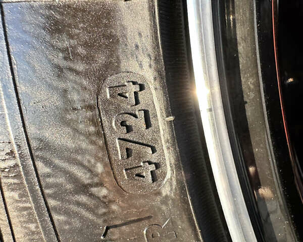 Белый Киа Соренто, объемом двигателя 2.2 л и пробегом 198 тыс. км за 21999 $, фото 13 на Automoto.ua