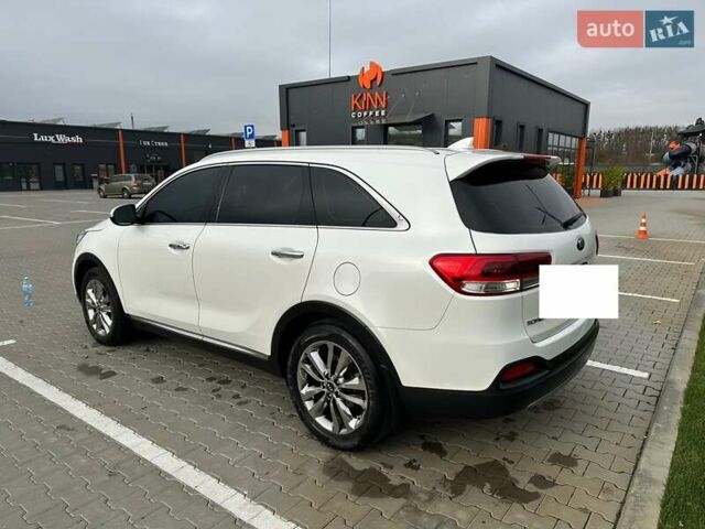 Белый Киа Соренто, объемом двигателя 2 л и пробегом 220 тыс. км за 18700 $, фото 3 на Automoto.ua