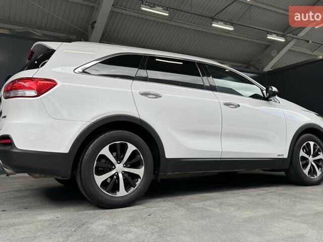 Білий Кіа Соренто, об'ємом двигуна 2 л та пробігом 239 тис. км за 12500 $, фото 19 на Automoto.ua