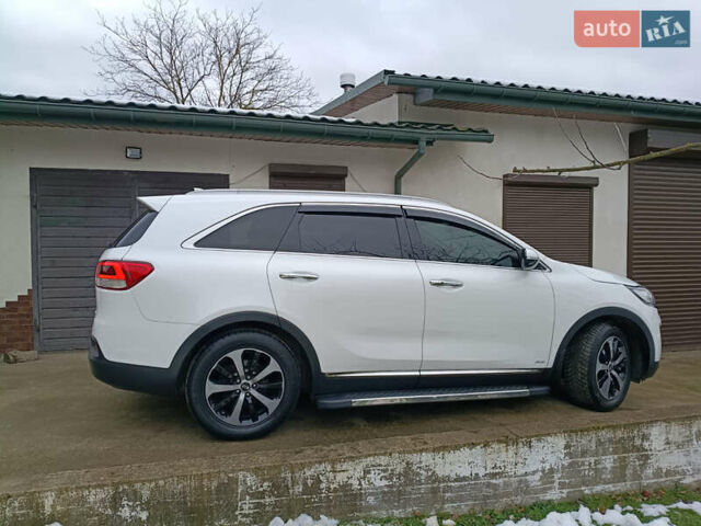 Білий Кіа Соренто, об'ємом двигуна 0 л та пробігом 220 тис. км за 19499 $, фото 3 на Automoto.ua