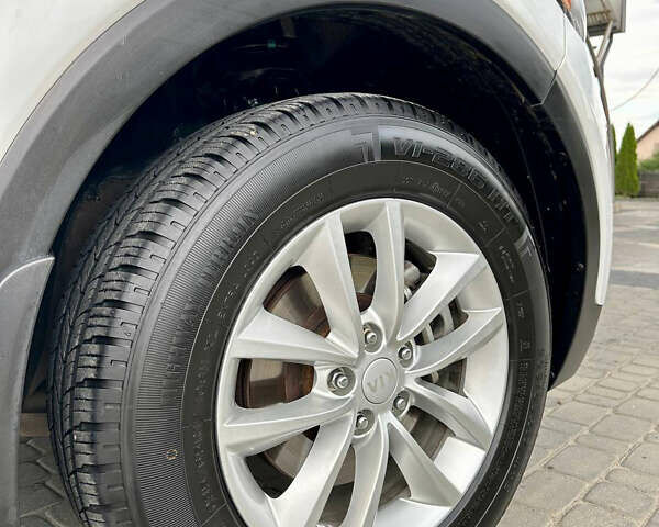 Белый Киа Соренто, объемом двигателя 2.4 л и пробегом 168 тыс. км за 12700 $, фото 27 на Automoto.ua