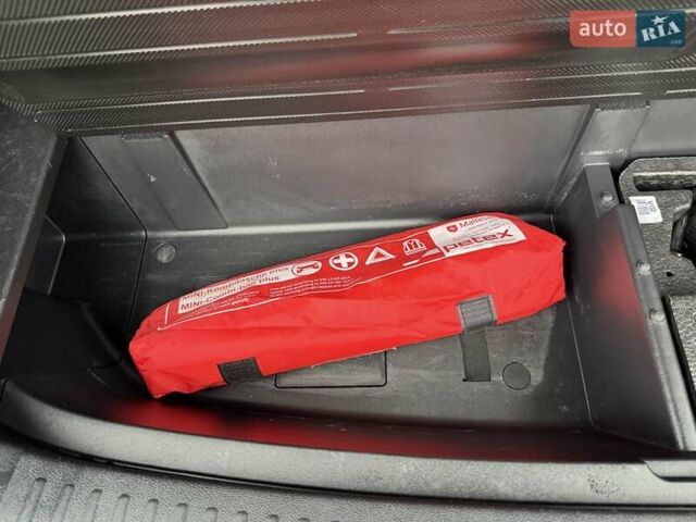 Білий Кіа Соренто, об'ємом двигуна 2.2 л та пробігом 145 тис. км за 22500 $, фото 18 на Automoto.ua