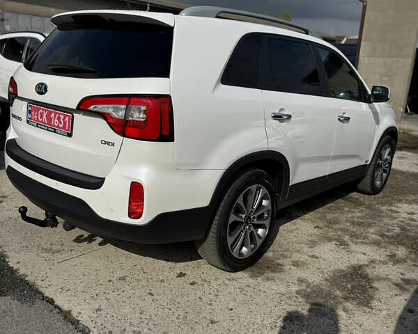 Киа Соренто 2015 в Ивано-Франковске на Automoto.ua Белый Киа Соренто, объемом двигателя 2.2 л и пробегом 169 тыс. км за 19499 $, фото 8 на Automoto.ua