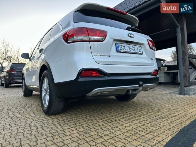 Белый Киа Соренто, объемом двигателя 2.2 л и пробегом 225 тыс. км за 19191 $, фото 20 на Automoto.ua