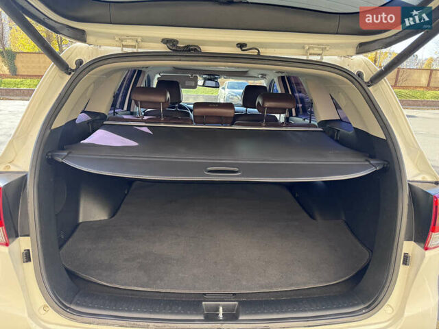 Белый Киа Соренто, объемом двигателя 2.2 л и пробегом 122 тыс. км за 21900 $, фото 15 на Automoto.ua