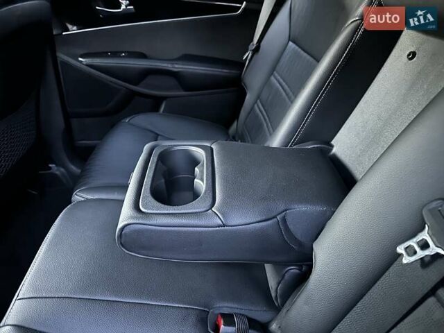 Белый Киа Соренто, объемом двигателя 2.2 л и пробегом 225 тыс. км за 19191 $, фото 139 на Automoto.ua