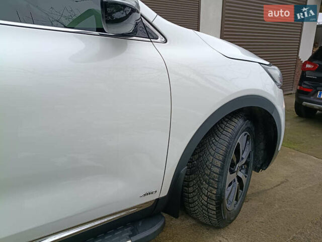 Білий Кіа Соренто, об'ємом двигуна 0 л та пробігом 220 тис. км за 19499 $, фото 2 на Automoto.ua